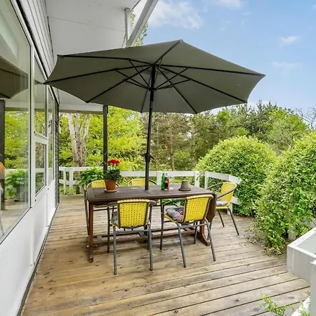 Hébergement de vacances Awesome In With Kitchen Hals