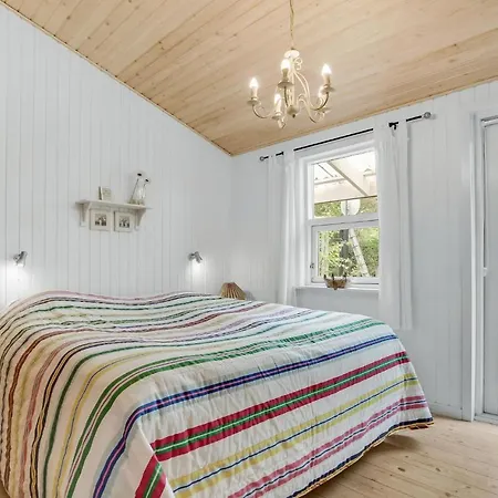 Hébergement de vacances Awesome In With Kitchen Hals